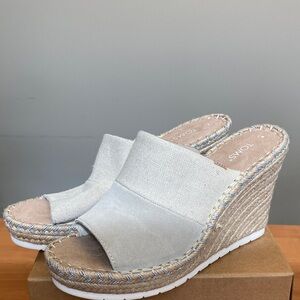 TOMS Women's Light Beige Wedge Espadrilles